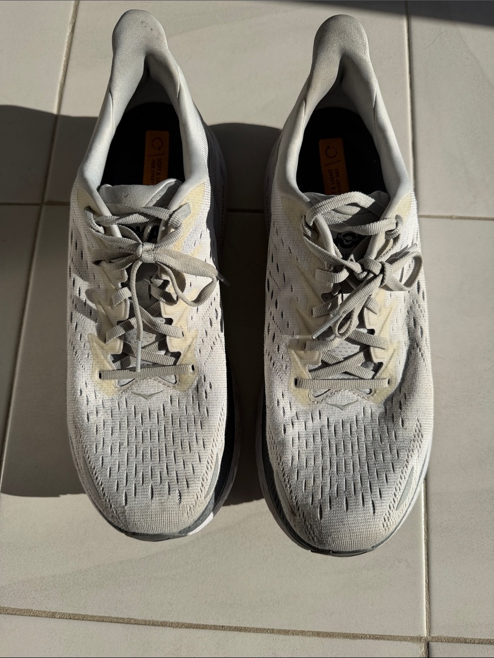 Hoka One One Clifton 8 Men's Light Gray Athletic Running Shoes - Size 10.5 EE